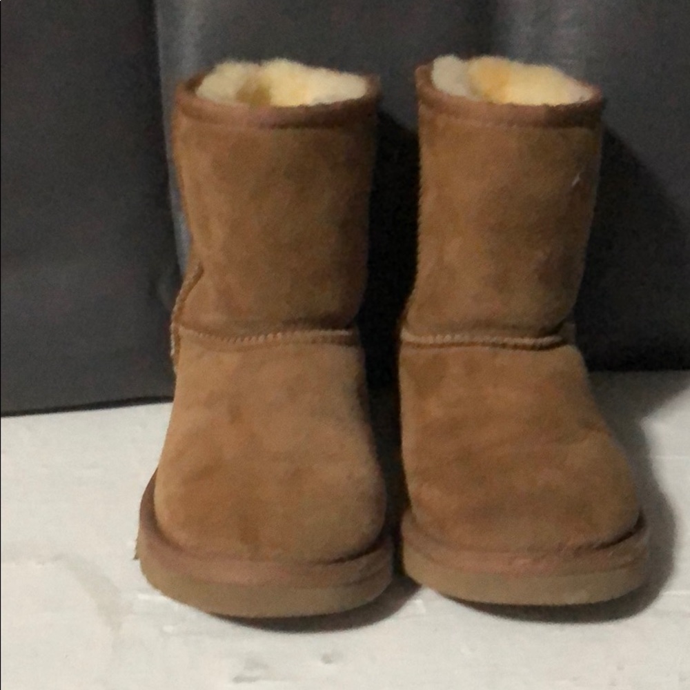 Kids Uggs boots